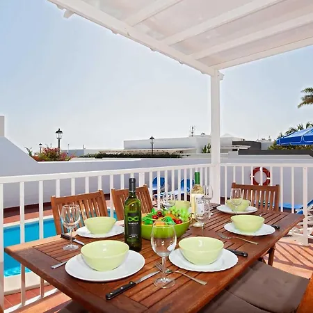 Dolores Villa