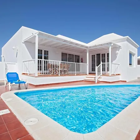 Dolores Villa